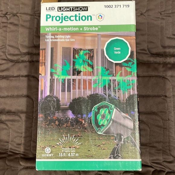 Brand new in box Projection light show, Halloween turning swirling light - Picture 6 of 6